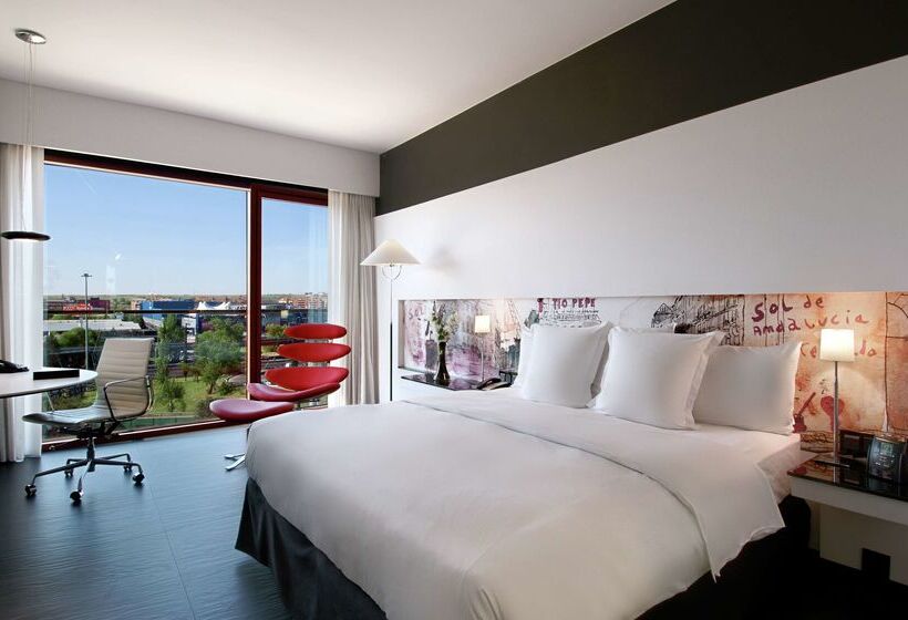 هتل Hilton Madrid Airport