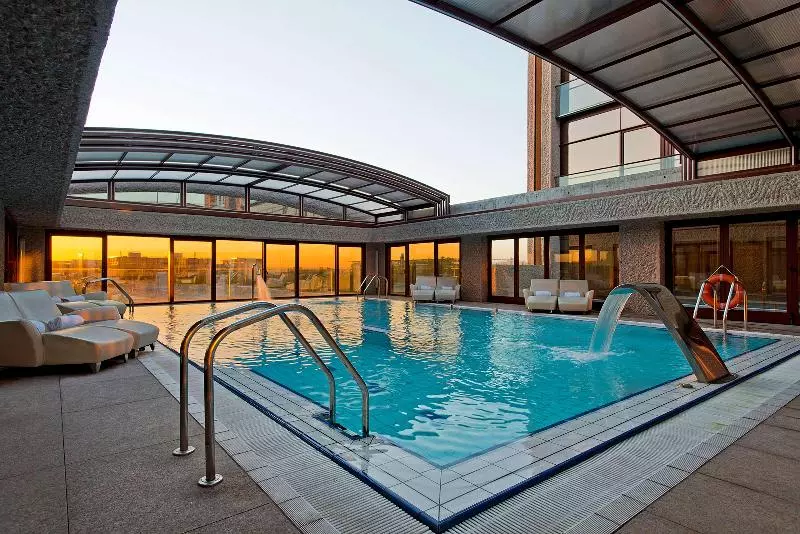 هتل Hilton Madrid Airport