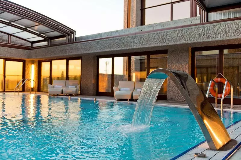 هتل Hilton Madrid Airport