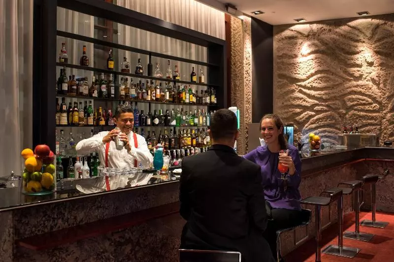 هتل Hilton Madrid Airport