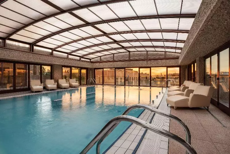 هتل Hilton Madrid Airport