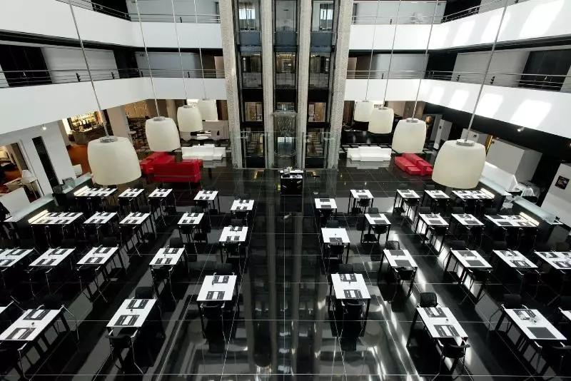 هتل Hilton Madrid Airport