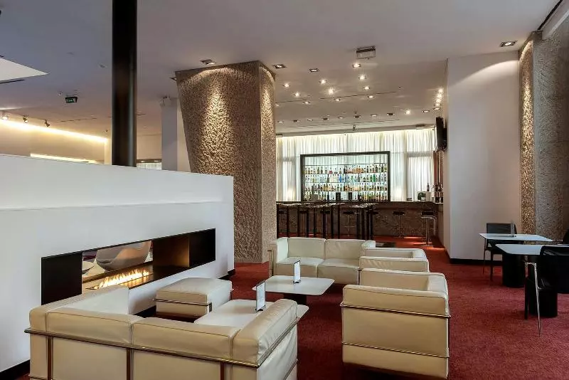 هتل Hilton Madrid Airport