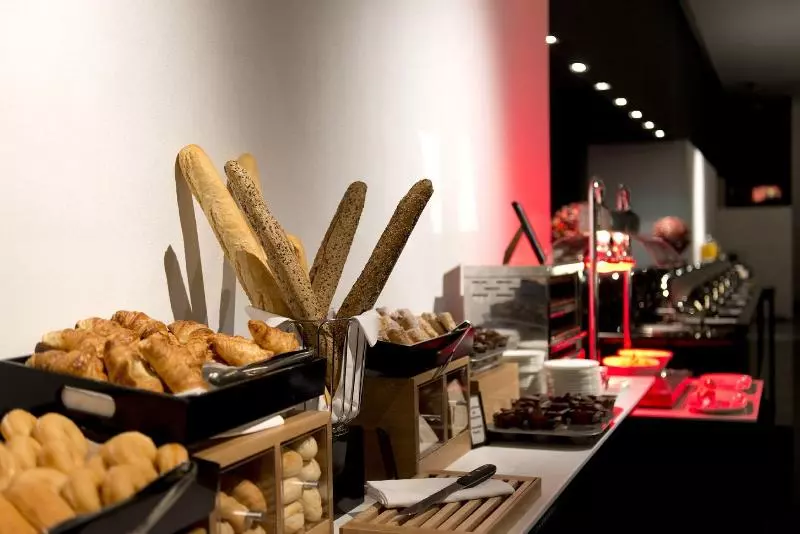 هتل Hilton Madrid Airport