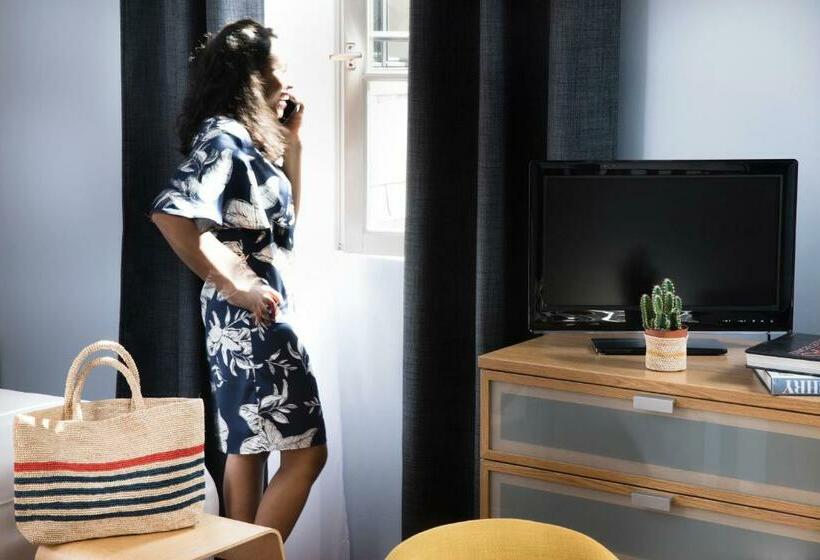 ホテル Paris La Fayette