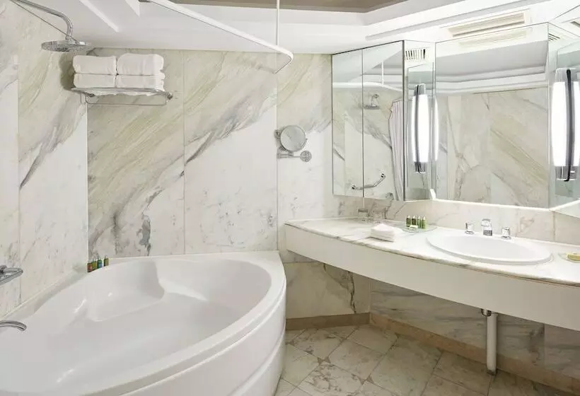 هتل Hurghada Marriott Beach Resort