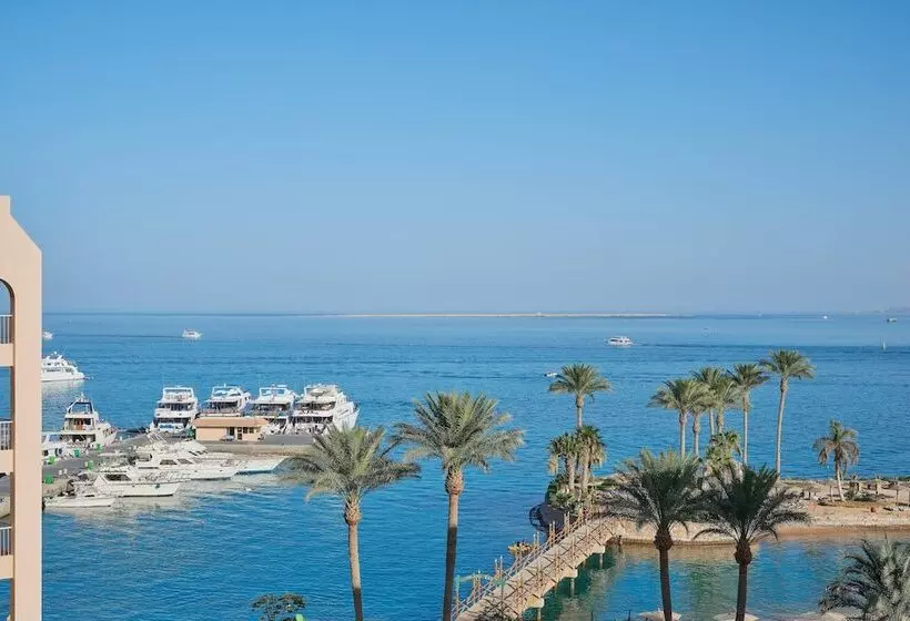 هتل Hurghada Marriott Beach Resort