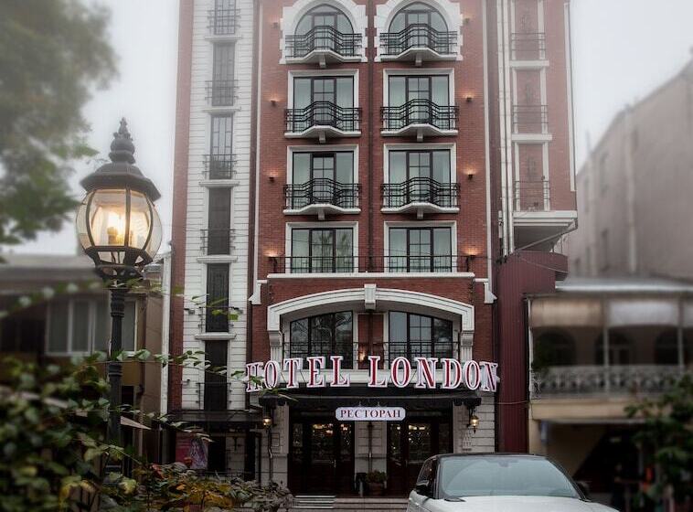 هتل London