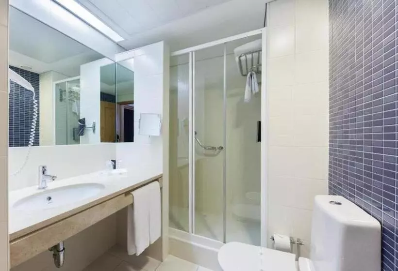 Lux Fatima Park Hotel, Suites & Residence