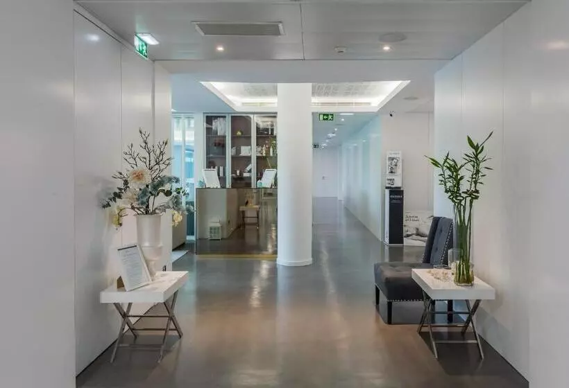 Lux Fatima Park Hotel, Suites & Residence