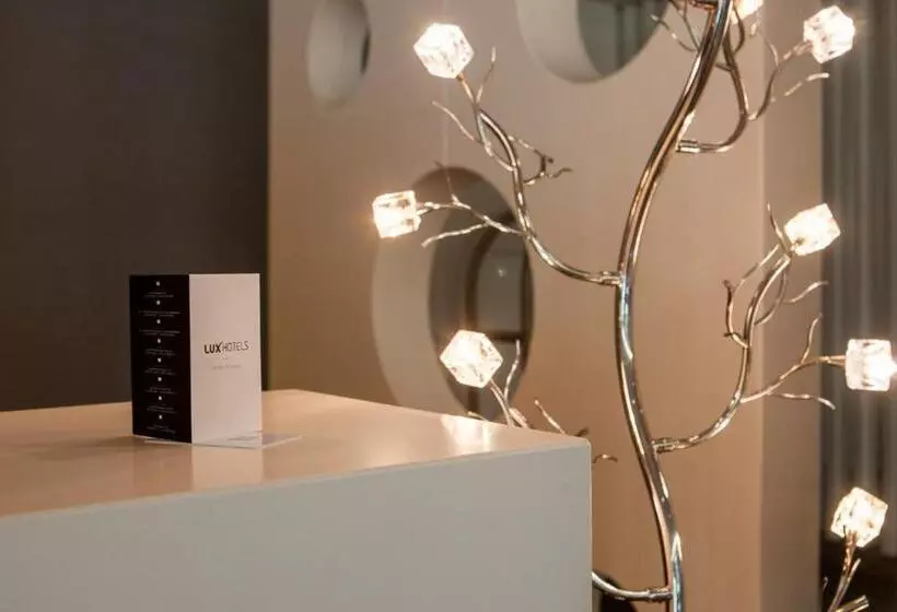 Lux Fatima Park Hotel, Suites & Residence