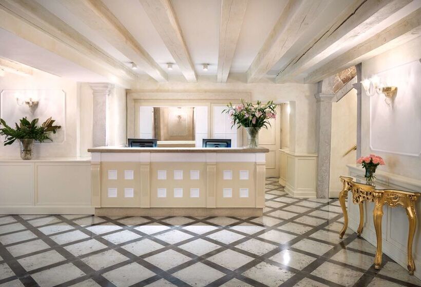 هتل Maison Venezia | Una Esperienze