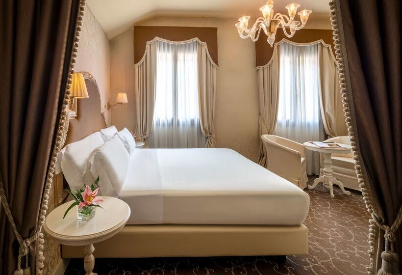 هتل Maison Venezia | Una Esperienze