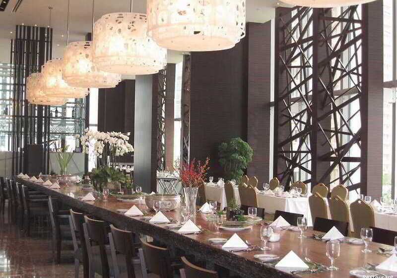 Nina Hotel Tsuen Wan West