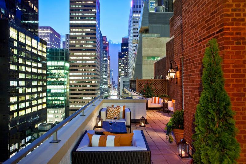 호텔 Omni Berkshire Place