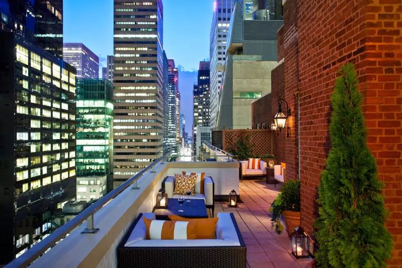 酒店 Omni Berkshire Place