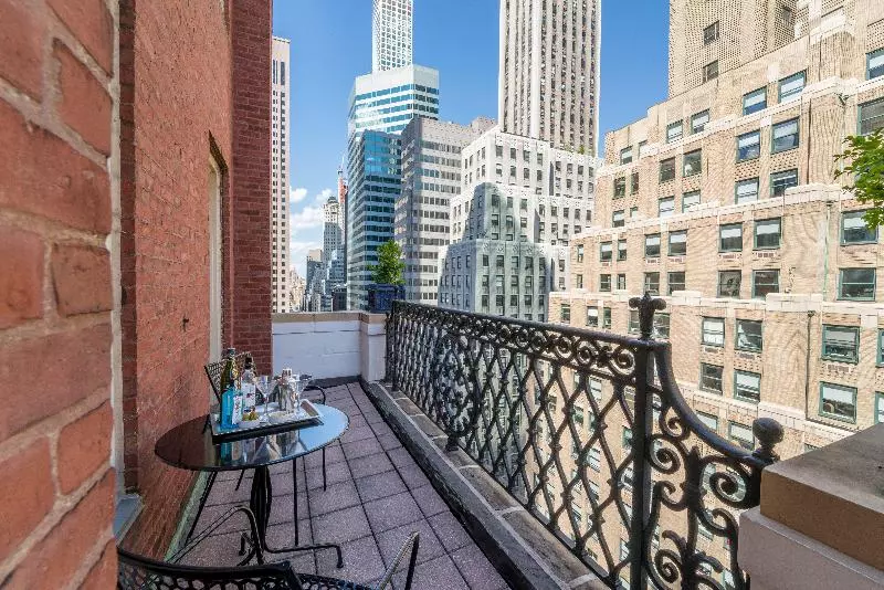 酒店 Omni Berkshire Place