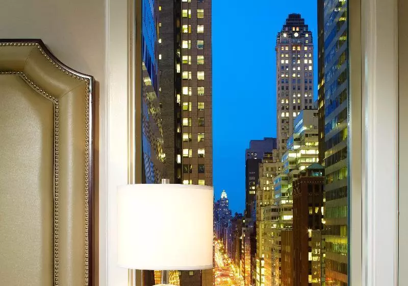 酒店 Omni Berkshire Place