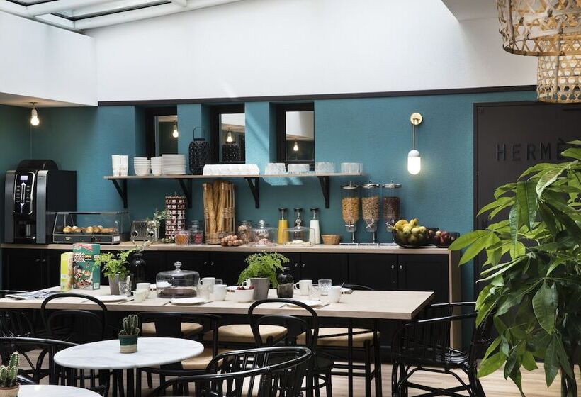 ホテル Paris La Fayette