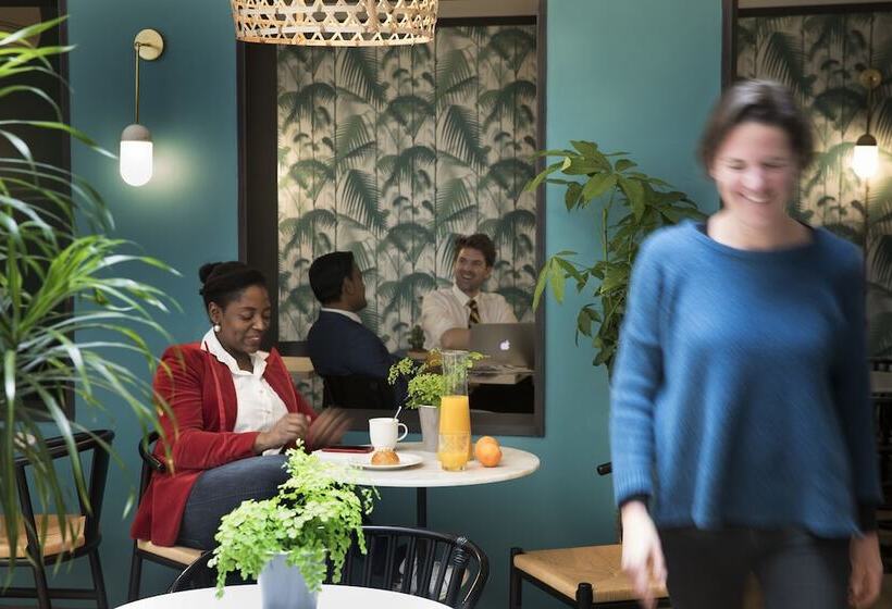 ホテル Paris La Fayette