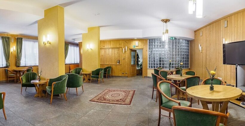 בית מלון כפרי Santanton