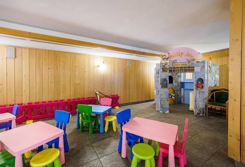 בית מלון כפרי Santanton