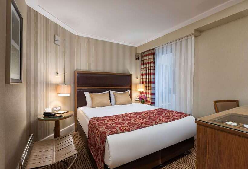 ホテル Titanic City Taksim