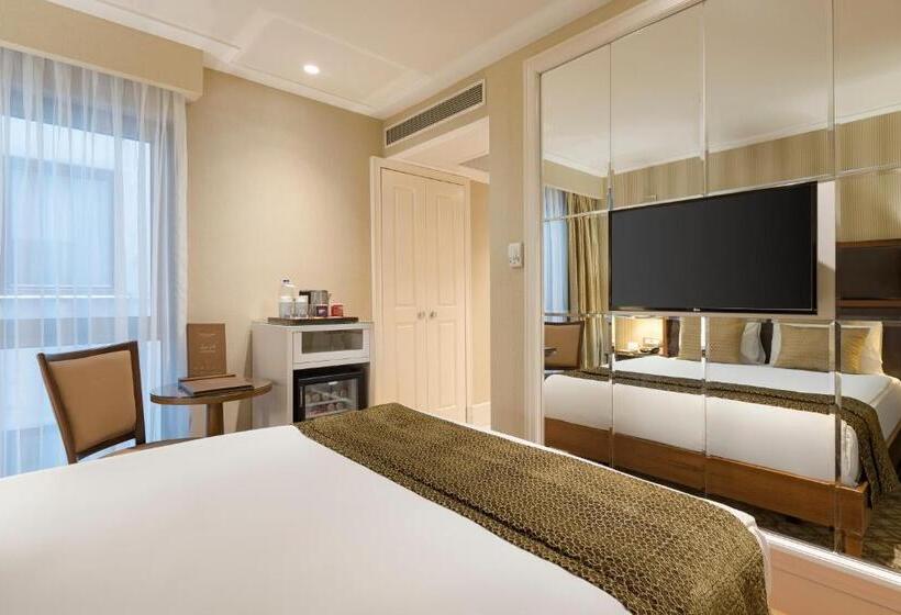 ホテル Titanic City Taksim