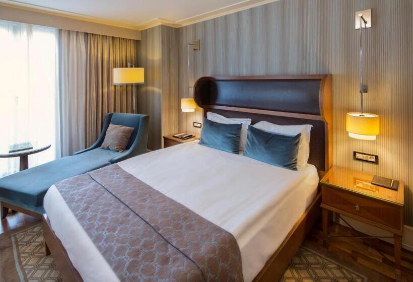 ホテル Titanic City Taksim