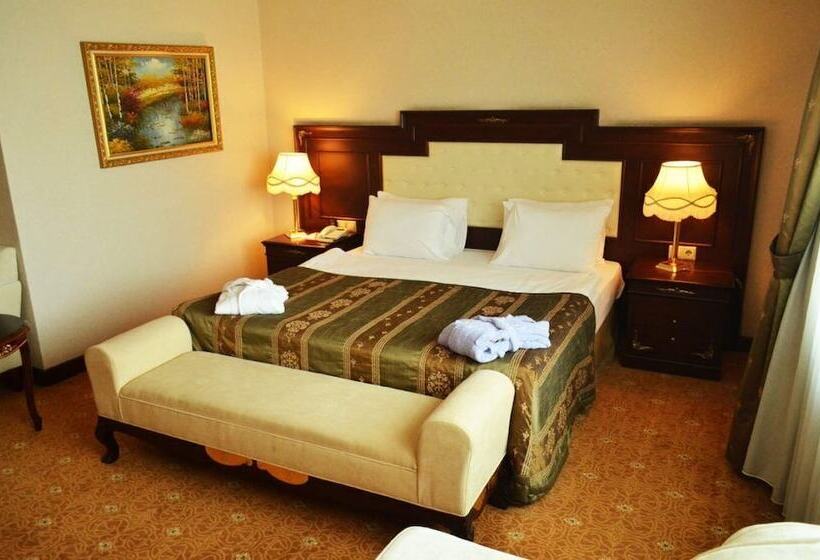 هتل Latanya Palm & Spa Airport Antalya