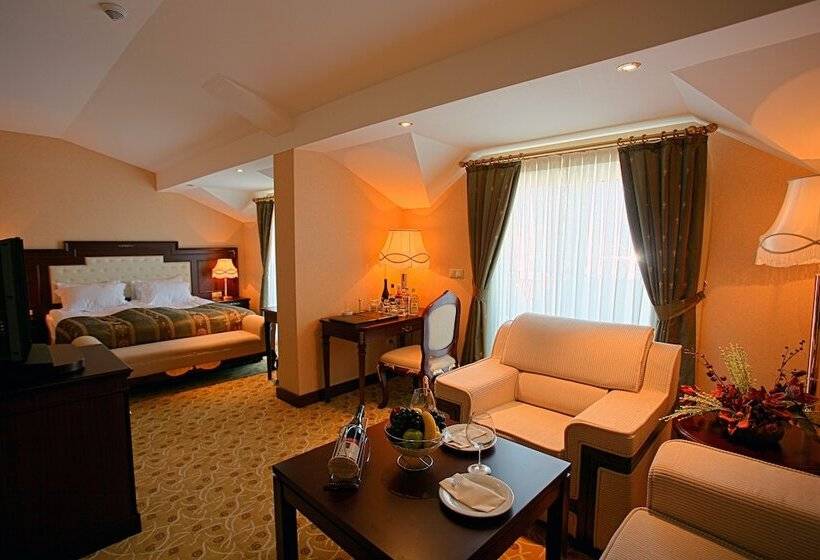 هتل Latanya Palm & Spa Airport Antalya