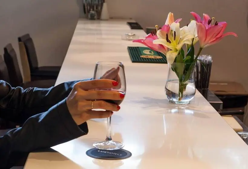 Lux Fatima Park   Hotel, Suites & Residence