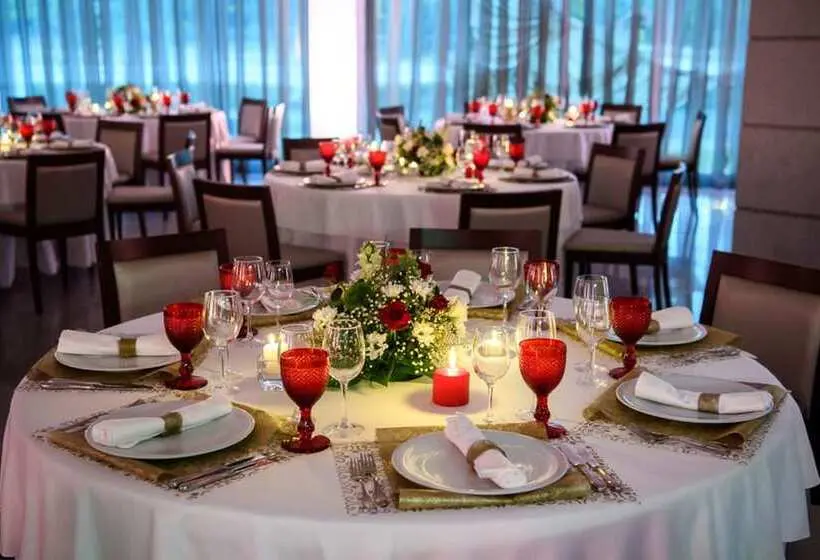 Lux Fatima Park   Hotel, Suites & Residence