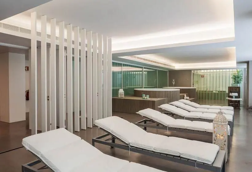 Lux Fatima Park   Hotel, Suites & Residence