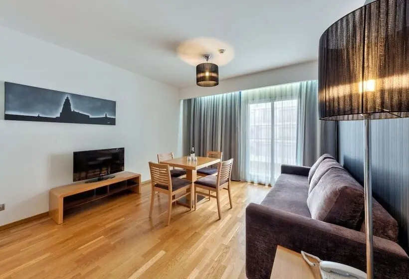 Lux Fatima Park   Hotel, Suites & Residence