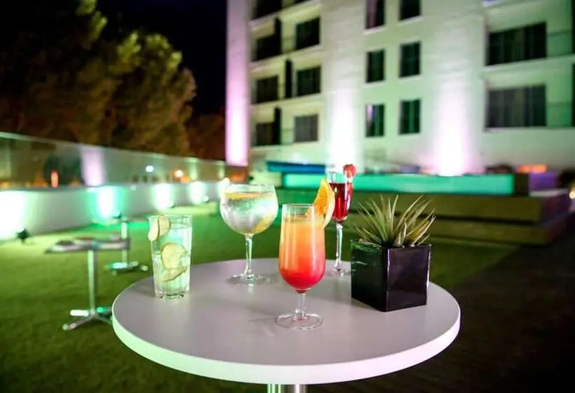 Lux Fatima Park   Hotel, Suites & Residence