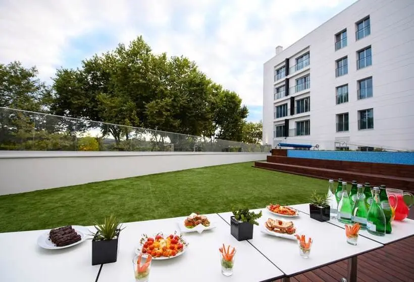 Lux Fatima Park   Hotel, Suites & Residence