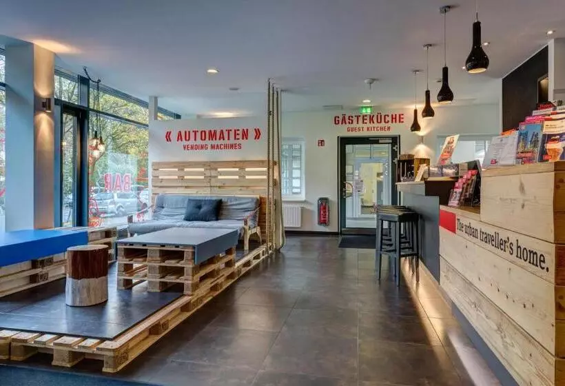 Meininger Hotel Hamburg City Center