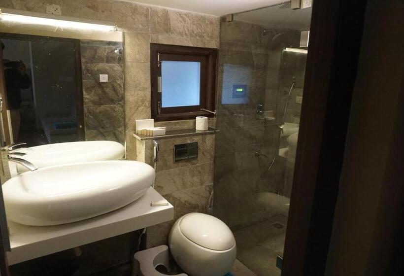 Bed and Breakfast Cottages By The Creek