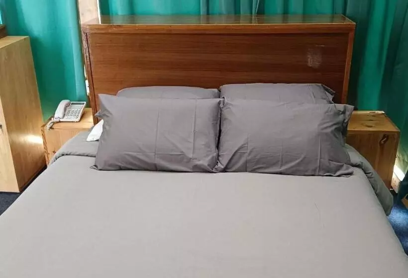 Aamiaismajoitus (B&B) Cottages By The Creek