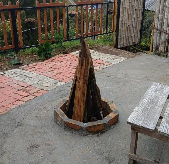 Bed and Breakfast Cottages By The Creek