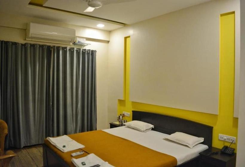 호텔 Blue Heaven Beach Resort