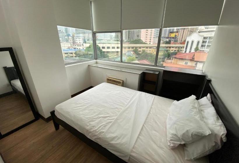 Hotel Oyo 732 Dansalan Suites