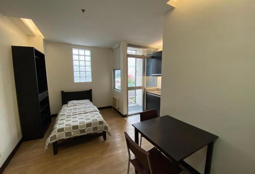 Hotel Oyo 732 Dansalan Suites