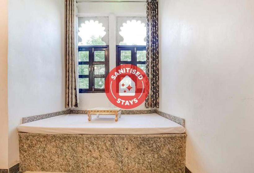 Hotel Oyo 77534 Gaj Palace