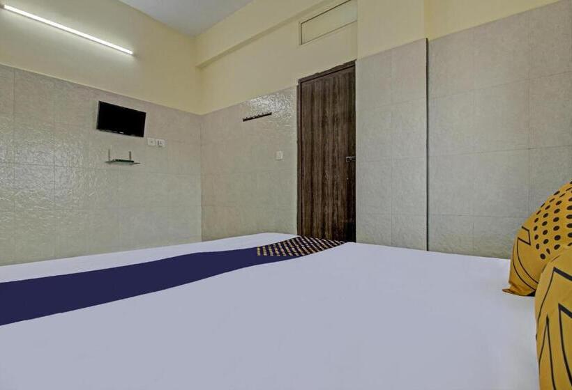 בית מלון כפרי Spot On J P Tourist Home