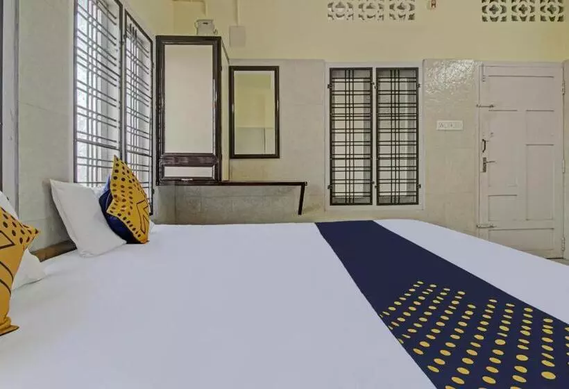 هتل Spot On J P Tourist Home