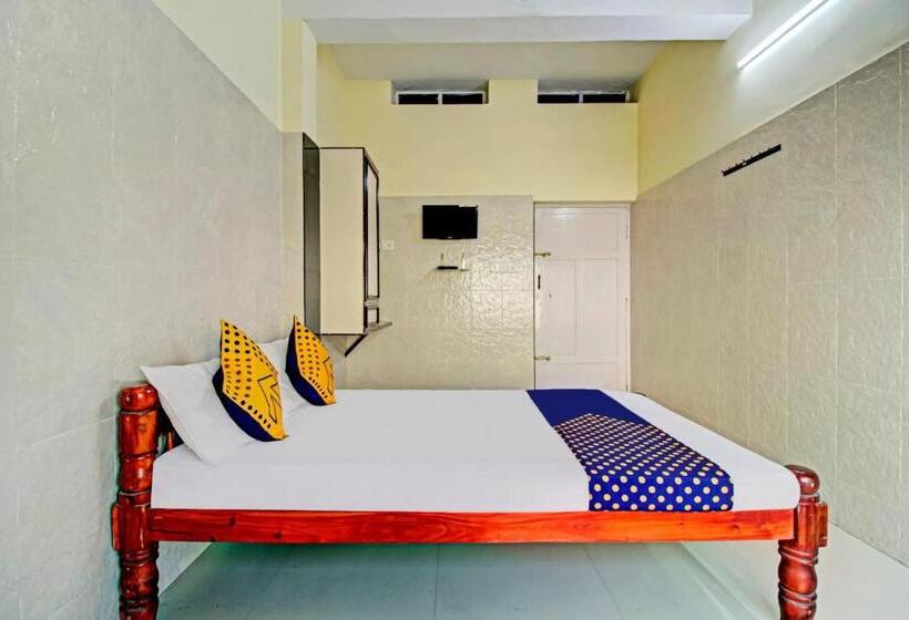 בית מלון כפרי Spot On J P Tourist Home