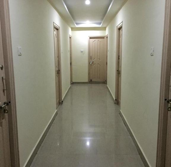 Hotel Suprabath Towers