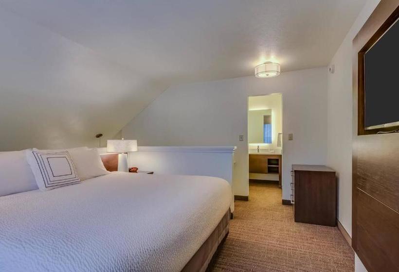 فندق Vivo South Bend